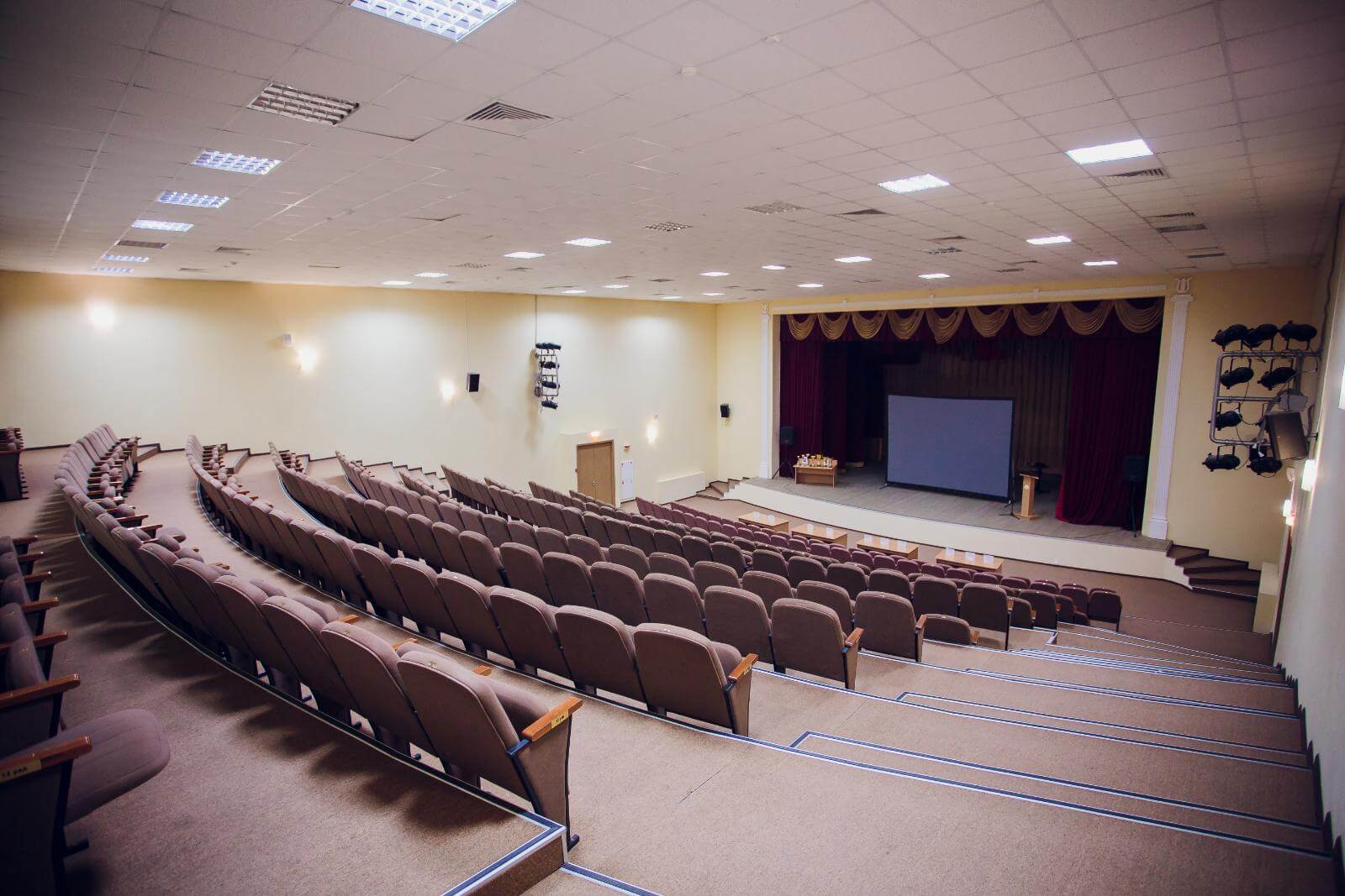 Lecture tiered seating